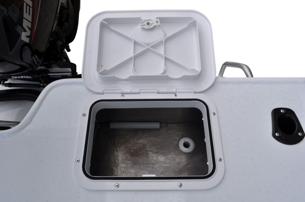 539-crossfire-rear-console-11