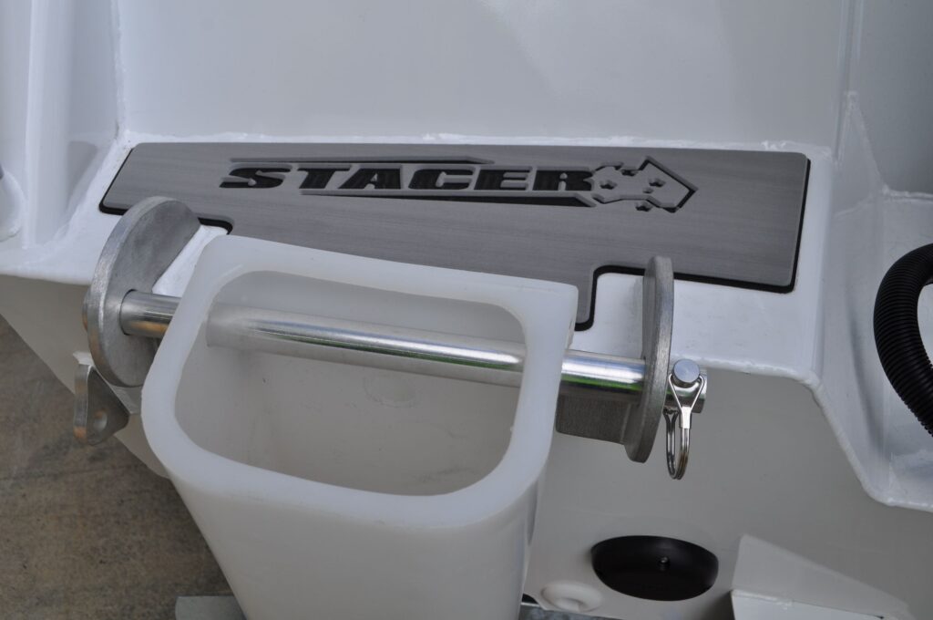 539-crossfire-rear-console-16