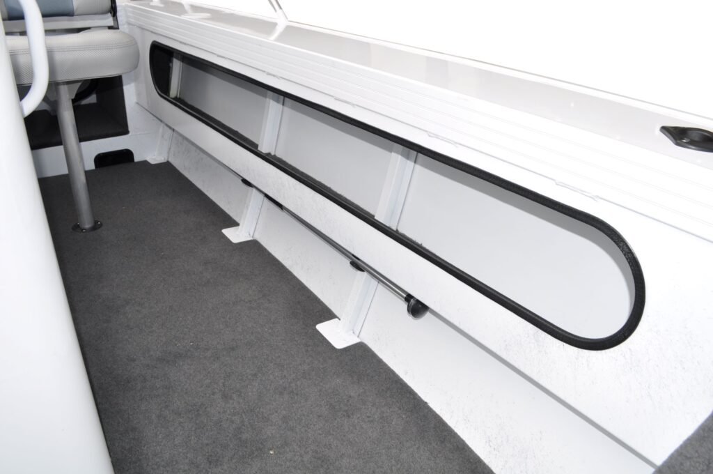 539-crossfire-rear-console-20