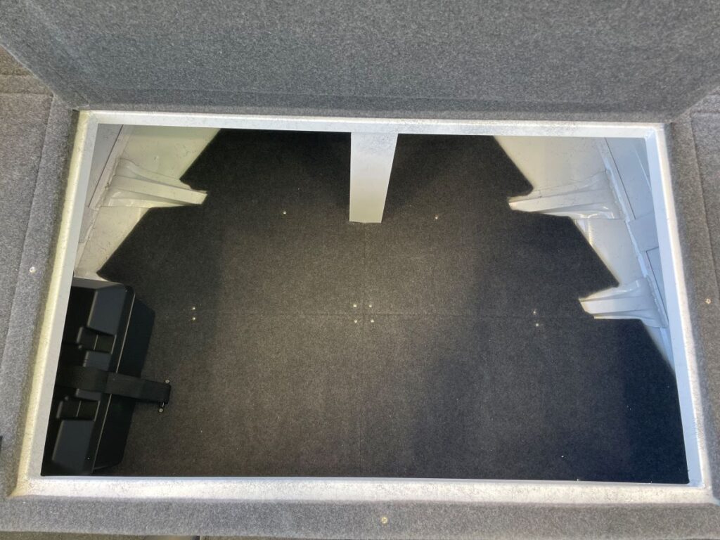 589-crossfire-rear-console-se-8